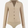 Fitted blouse body