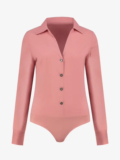 Fitted blouse body