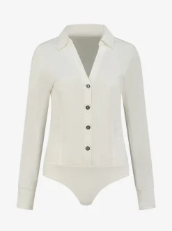 Fitted blouse body