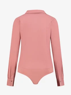 Fitted blouse body
