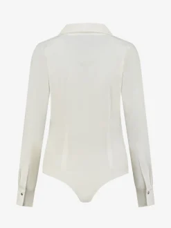 Fitted blouse body