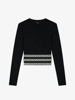 Fitted top met logo tailleband