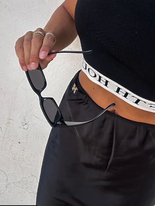 Fitted top met logo zoom