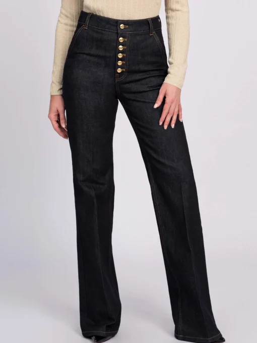 Jeans met rechte pijpen en rij knopen