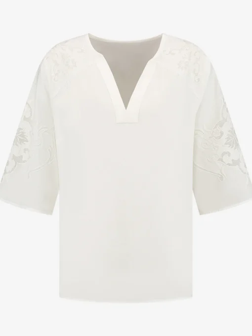 Loose fit blouse