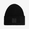 Muts met N-logo patch