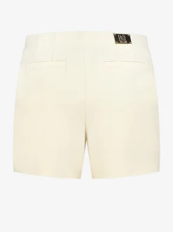 Short met detail op de voorkant