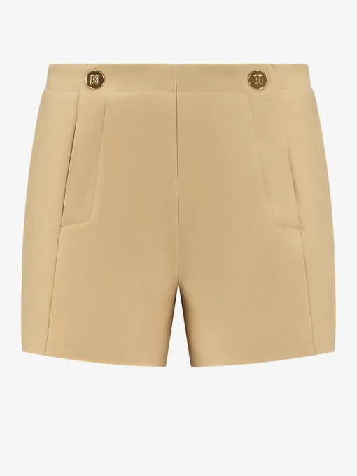 Short met grote zakken