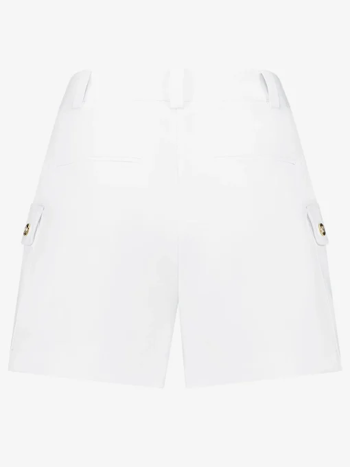 Short met knopen