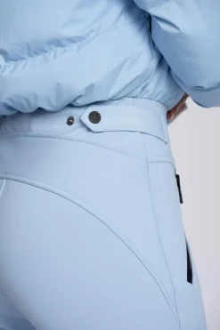 Ski jumpsuit met waterdichte bescherming en verstelbare details