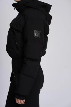 Ski jumpsuit met waterdichte bescherming en verstelbare details