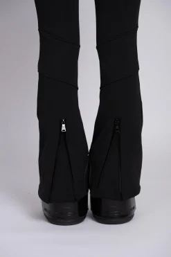 Ski jumpsuit met waterdichte bescherming en verstelbare details
