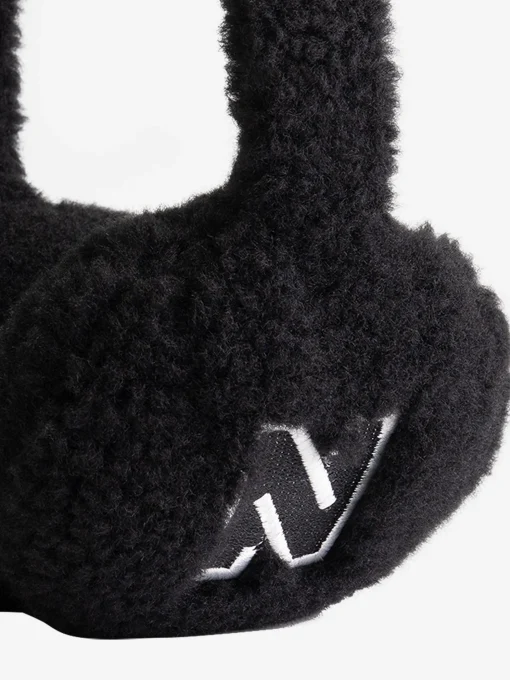 Teddy oorwarmers met N-logo