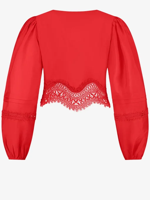 Top met embroidery