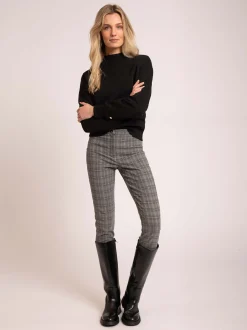 Aangesloten broek