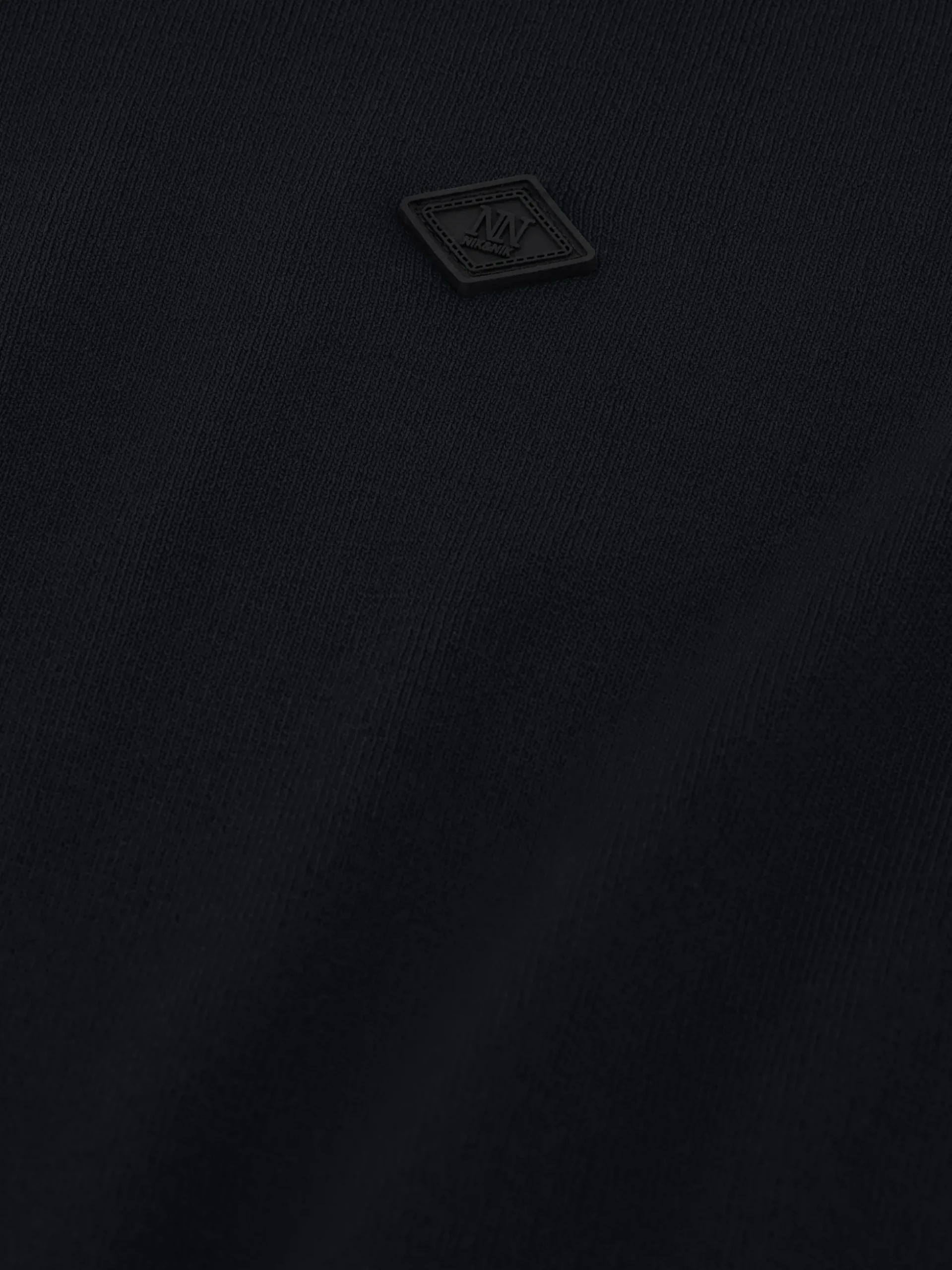 Aansluitende jurk met NIK&NIK logo