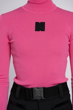 Aansluitende top met logo patch en col