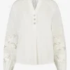 Blouse met embroidery