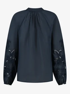 Blouse met embroidery