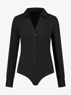 Fitted blouse body