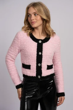 Fluffy vest met sierknopen