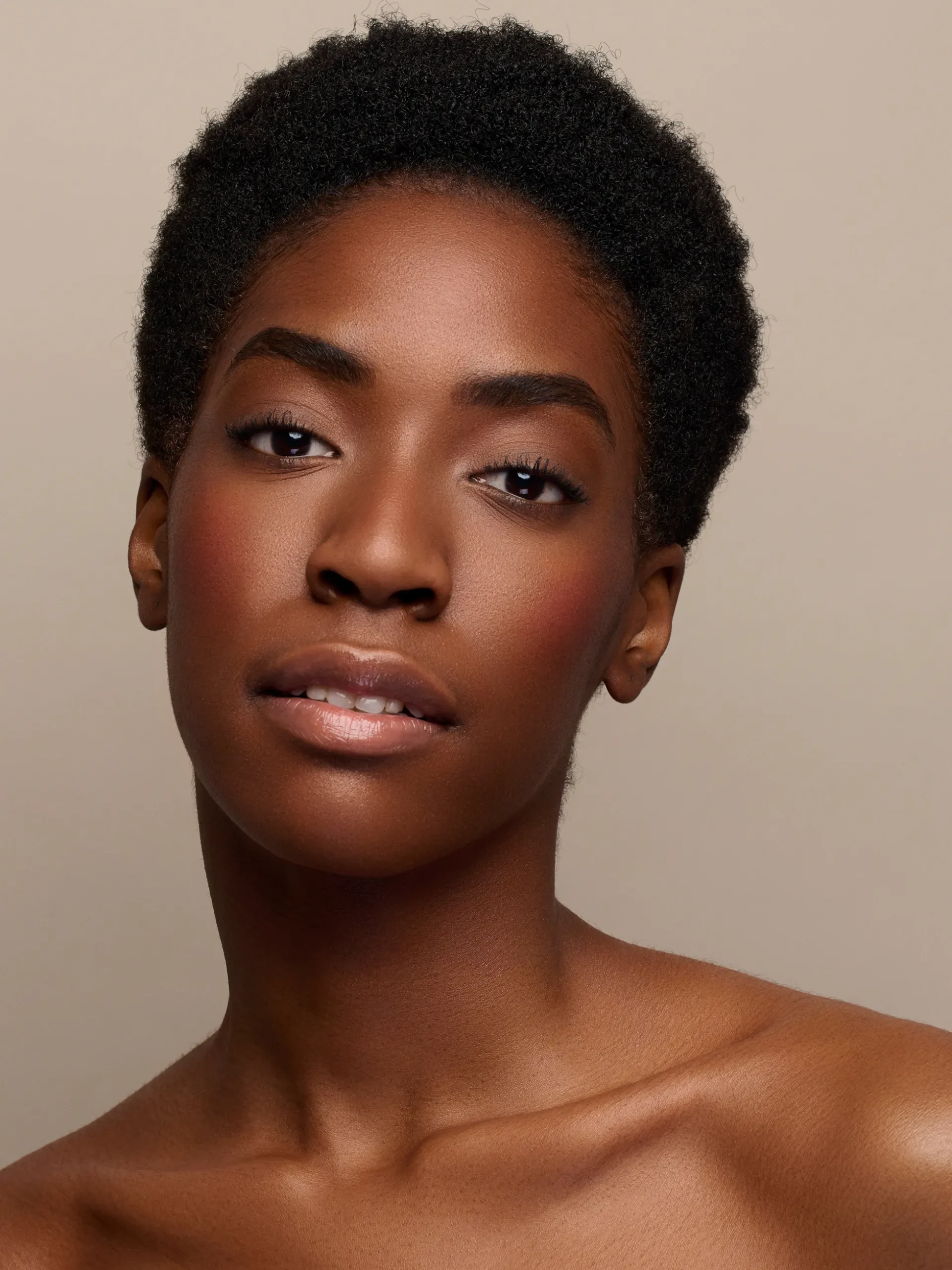 FOREVER YOUNG CONTOUR PALETTE