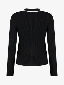 Geribbelde top met kraag en knoopdetails