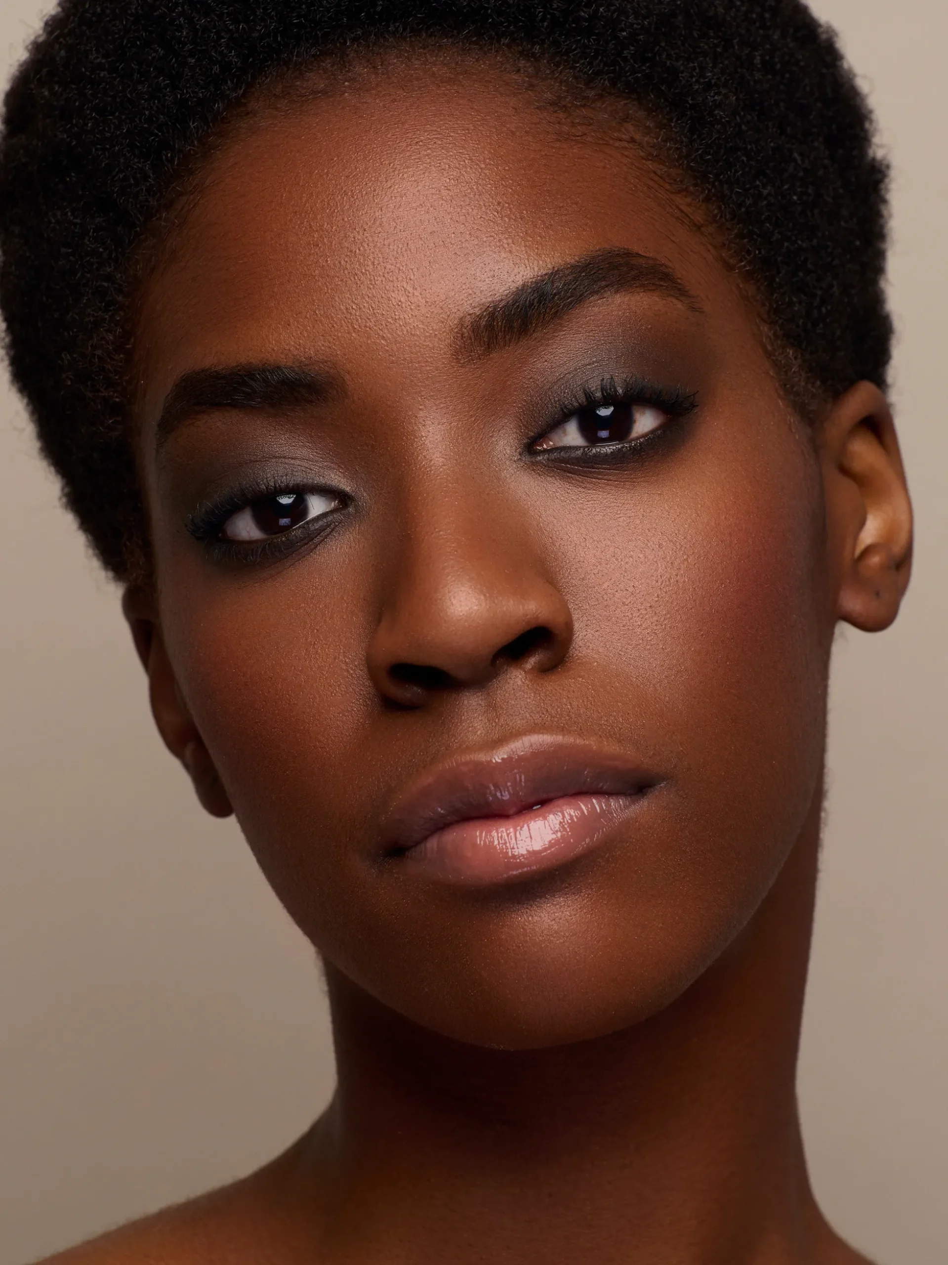 HIGHLIGHTING GLOW POWDER