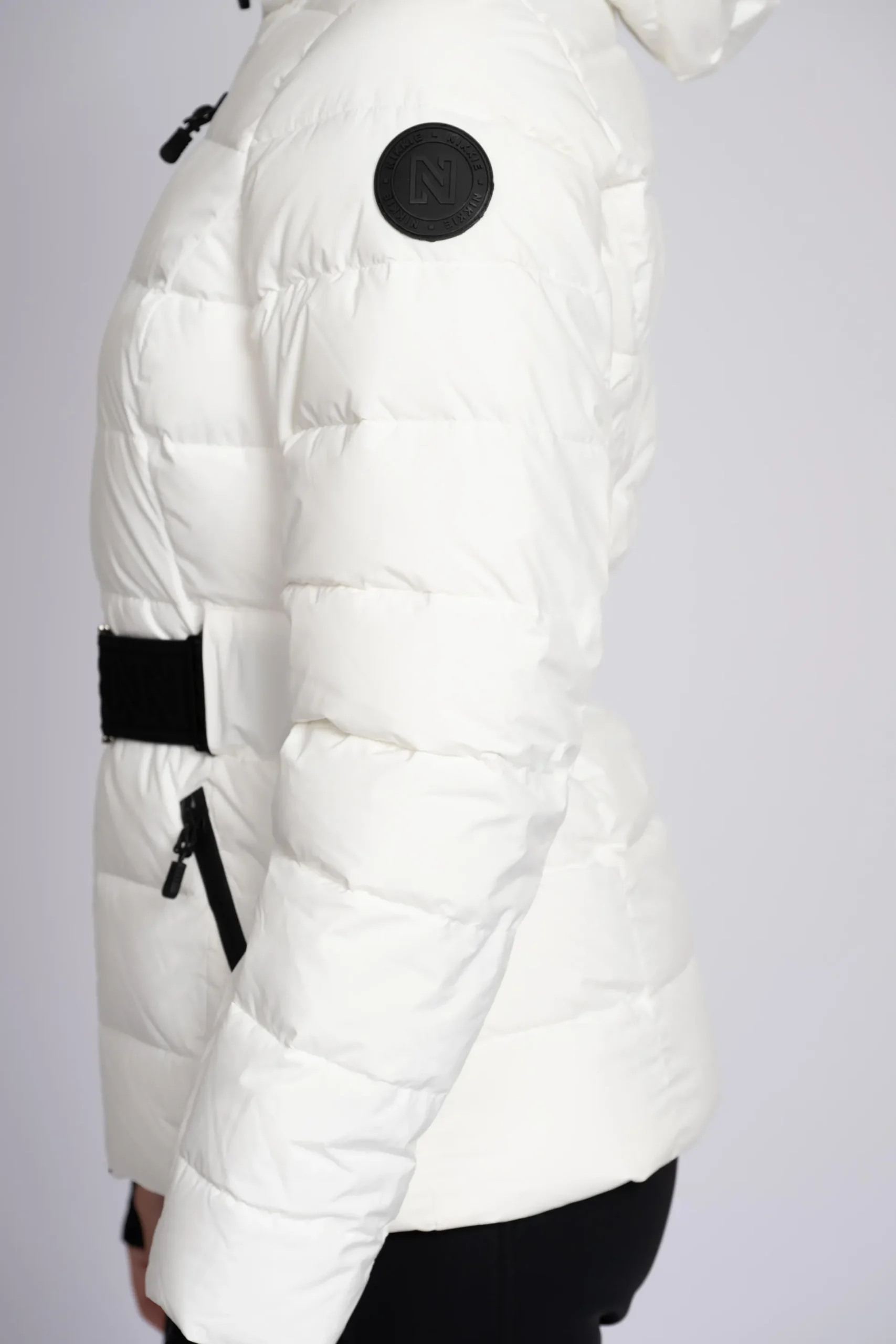 Ski jas met capuchon en elastische riem