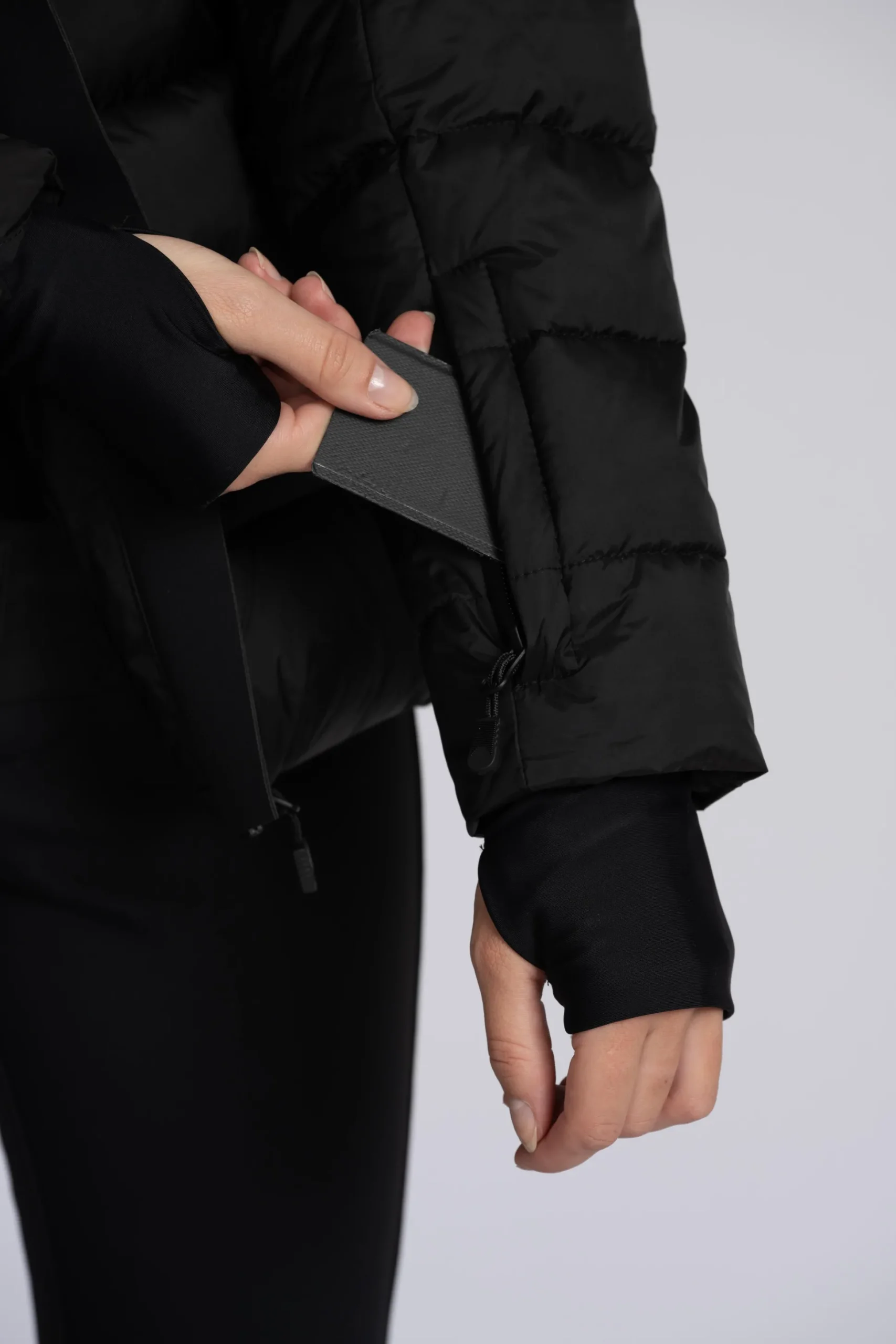 Ski jas met capuchon en elastische riem