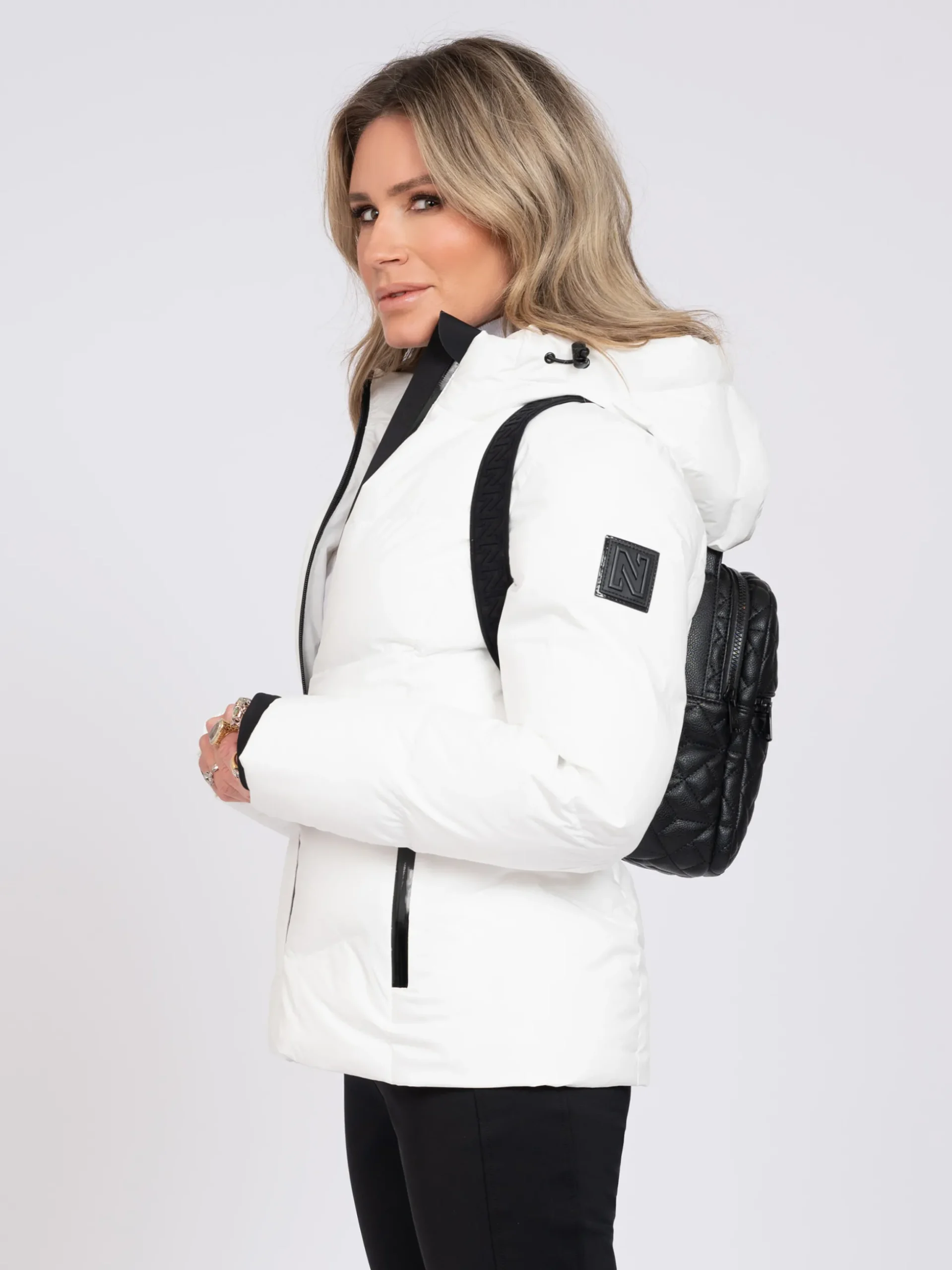 Ski jas met capuchon en sneeuwvangers